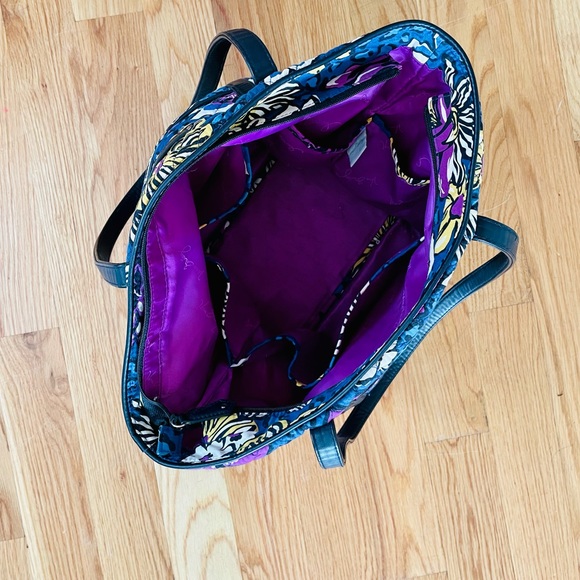 VERA BRADLEY Vegan Leather Tote in African Violets - Picture 6 of 7